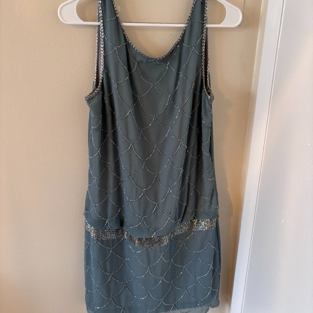 Adrianna Papell Women's 1920's Fish Scale Bead Dress